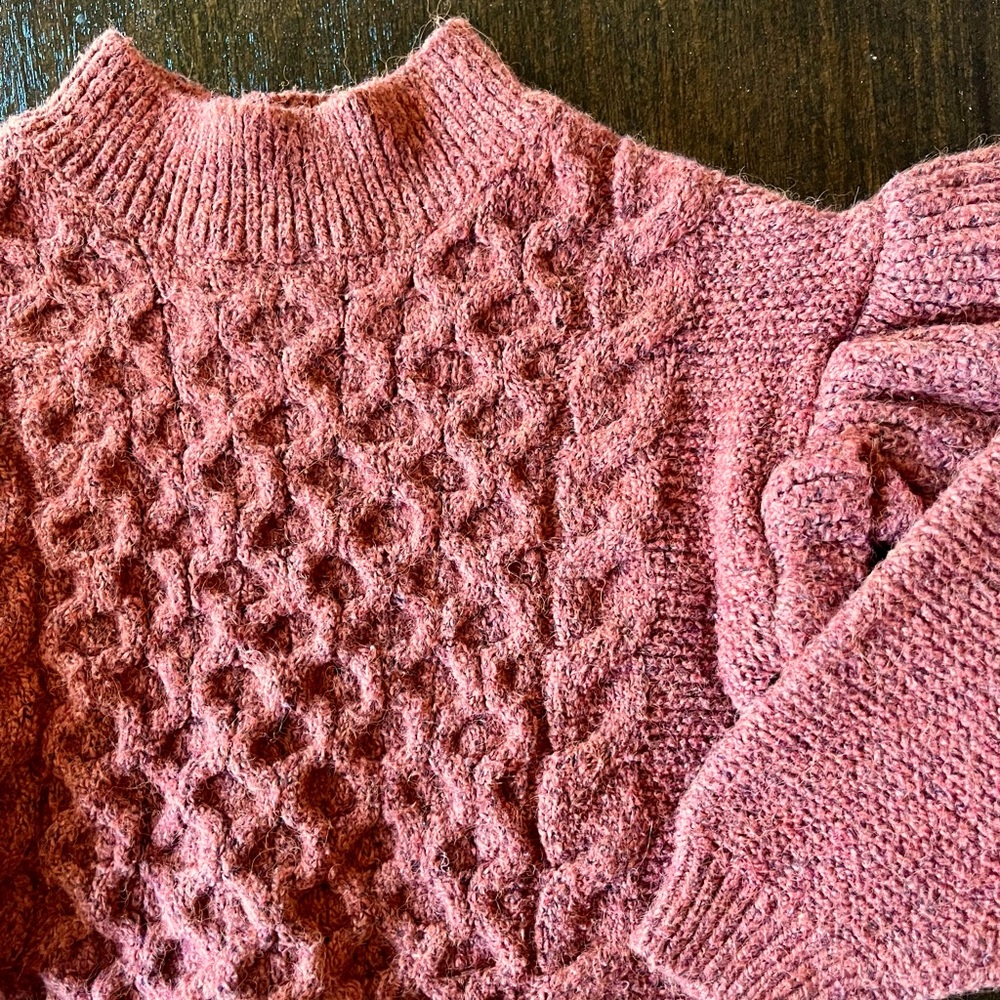 Adorable Old Navy toddler fall knit sweater in dark orange color. Size 2T